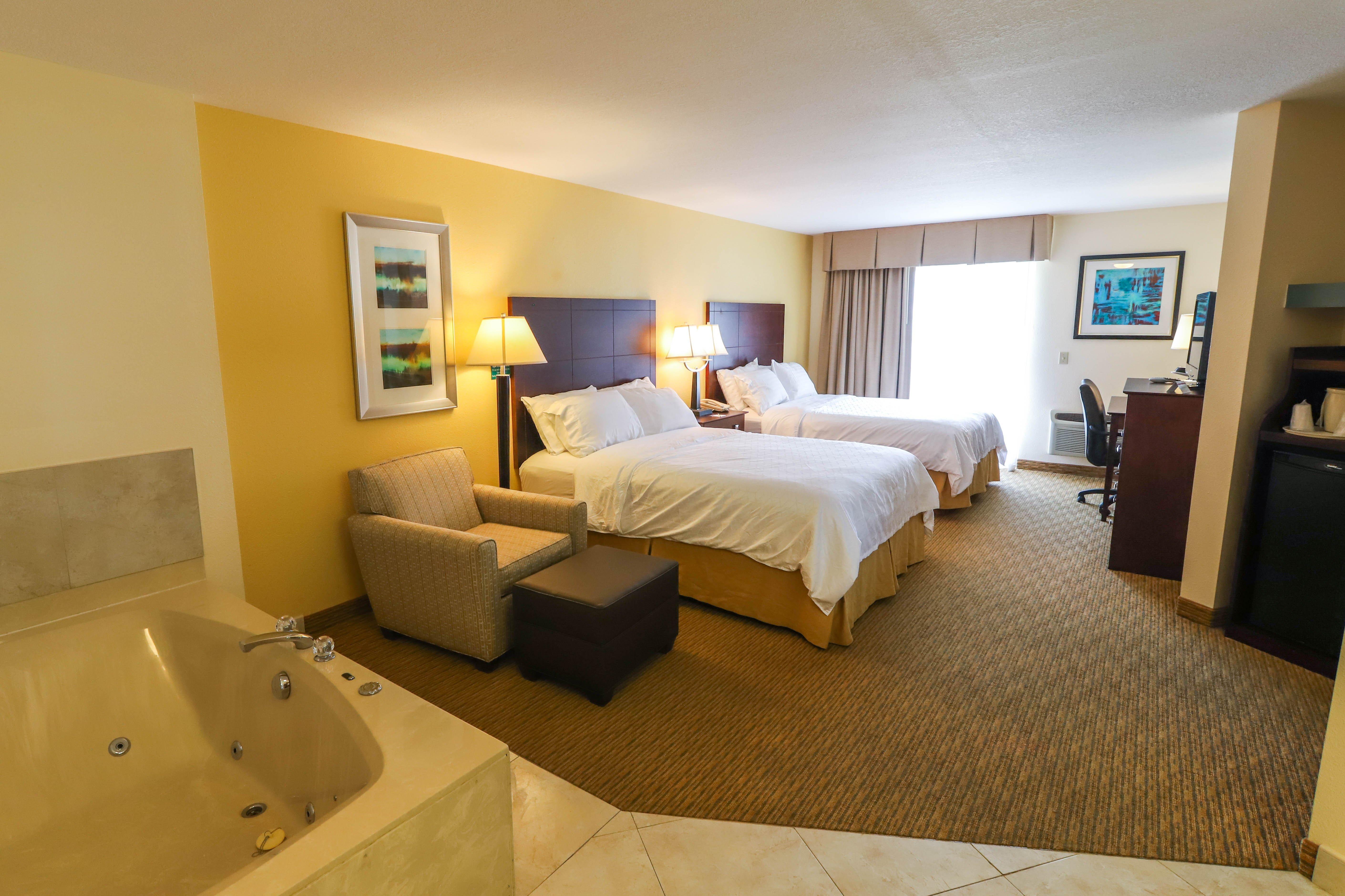 Holiday Inn Express St Ignace-Lake Central By Ihg St. Ignace Exterior foto